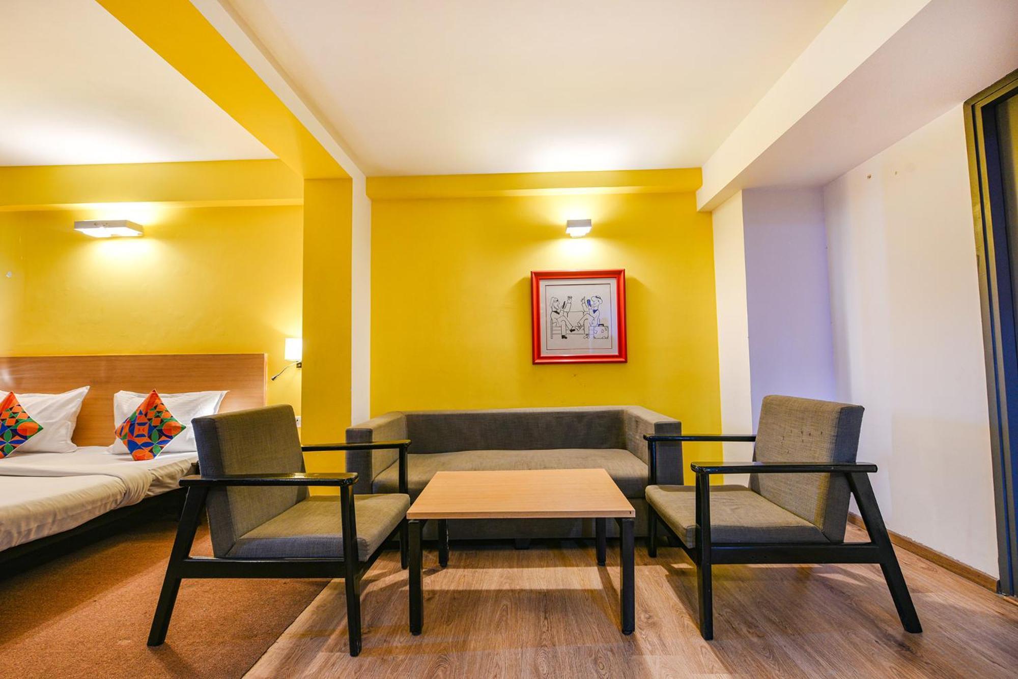 Fabhotel Old Meple Leaf คูร์เคาน์ ภายนอก รูปภาพ