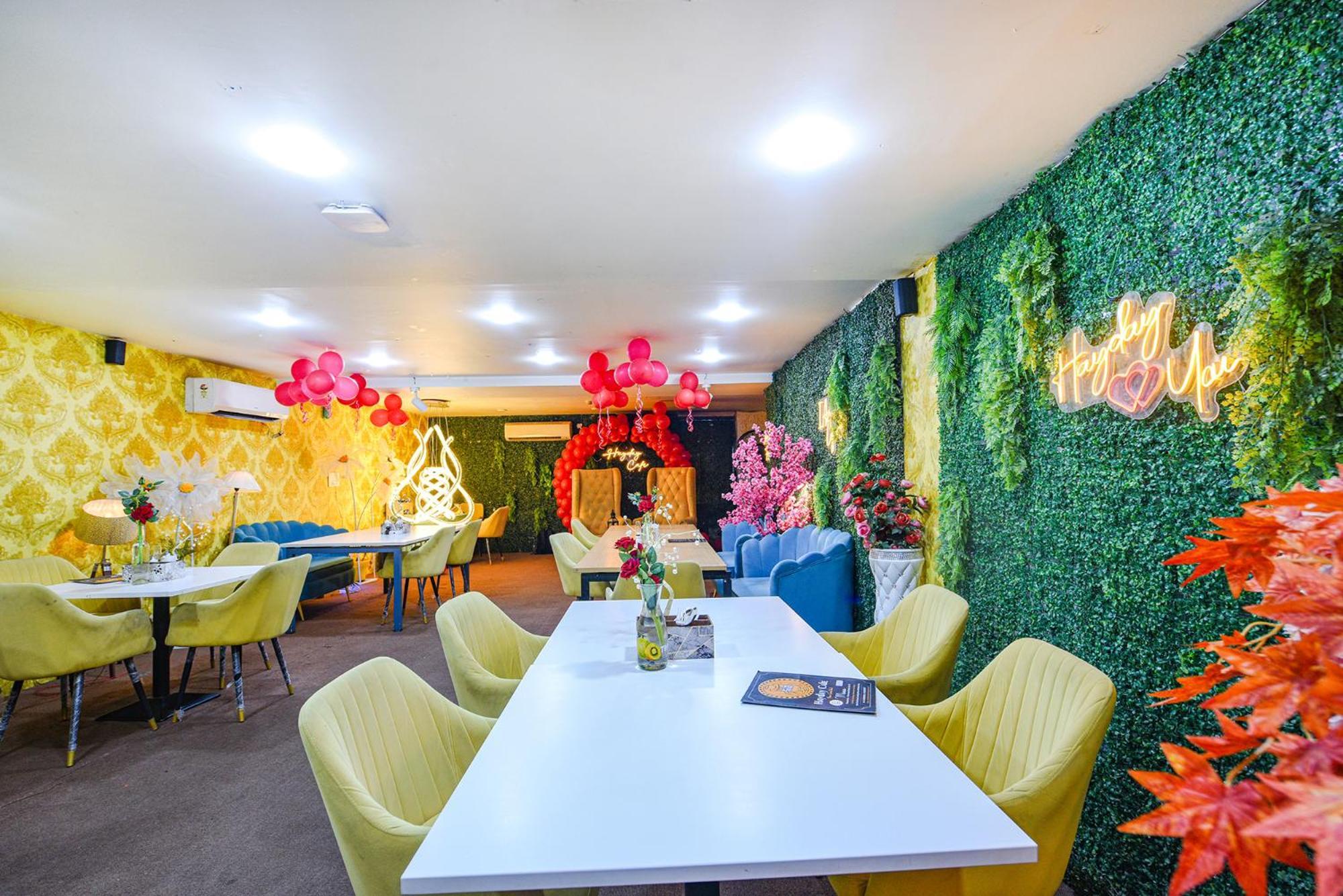 Fabhotel Old Meple Leaf คูร์เคาน์ ภายนอก รูปภาพ