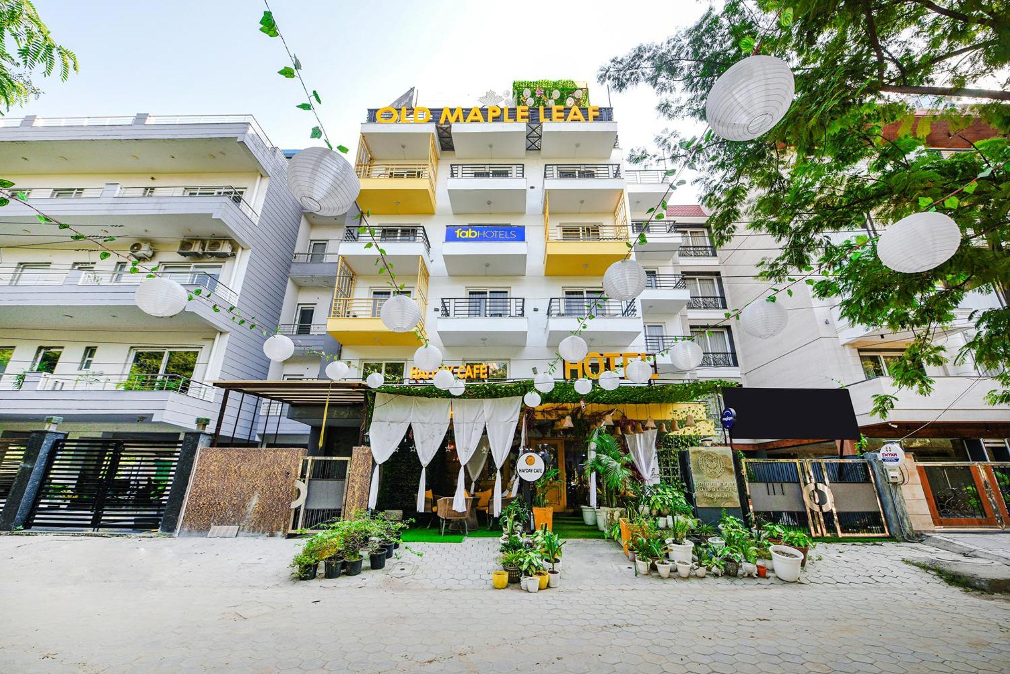 Fabhotel Old Meple Leaf คูร์เคาน์ ภายนอก รูปภาพ