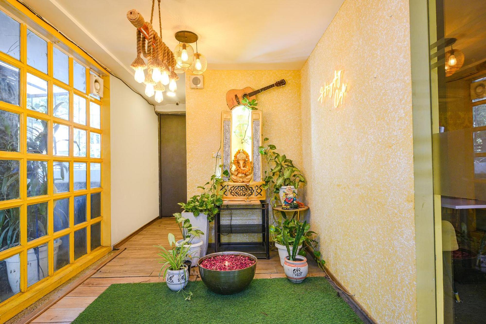 Fabhotel Old Meple Leaf คูร์เคาน์ ภายนอก รูปภาพ
